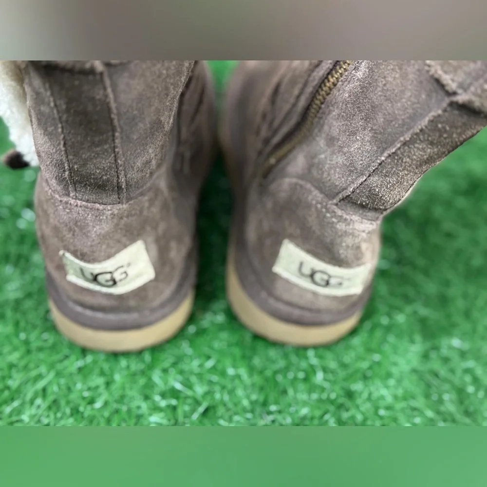 Ugg Magda 1017352K Brown kids‎ Water Resistant Boot Size 13